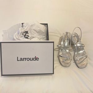 NWT Larroude Gio Sandals in Specchio Silver
